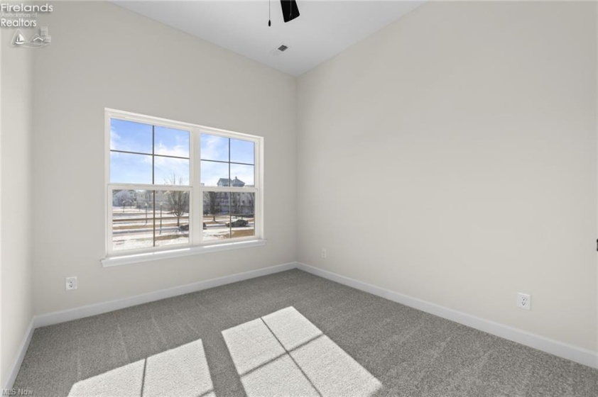 453 Harbor Lane, Lorain, 44052, 3 Bedrooms Bedrooms, ,4 BathroomsBathrooms,Residential,For Sale,Harbor,20261028