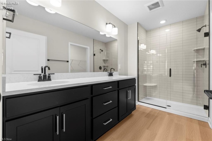 453 Harbor Lane, Lorain, 44052, 3 Bedrooms Bedrooms, ,4 BathroomsBathrooms,Residential,For Sale,Harbor,20261028