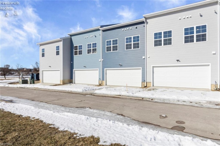 453 Harbor Lane, Lorain, 44052, 3 Bedrooms Bedrooms, ,4 BathroomsBathrooms,Residential,For Sale,Harbor,20261028