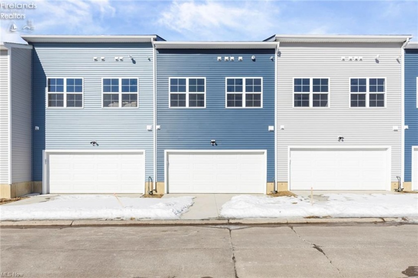 453 Harbor Lane, Lorain, 44052, 3 Bedrooms Bedrooms, ,4 BathroomsBathrooms,Residential,For Sale,Harbor,20261028