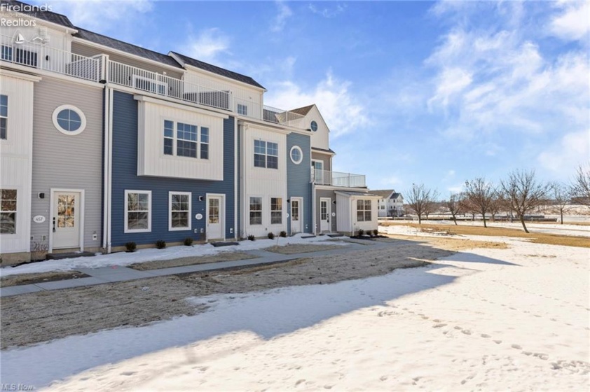 453 Harbor Lane, Lorain, 44052, 3 Bedrooms Bedrooms, ,4 BathroomsBathrooms,Residential,For Sale,Harbor,20261028