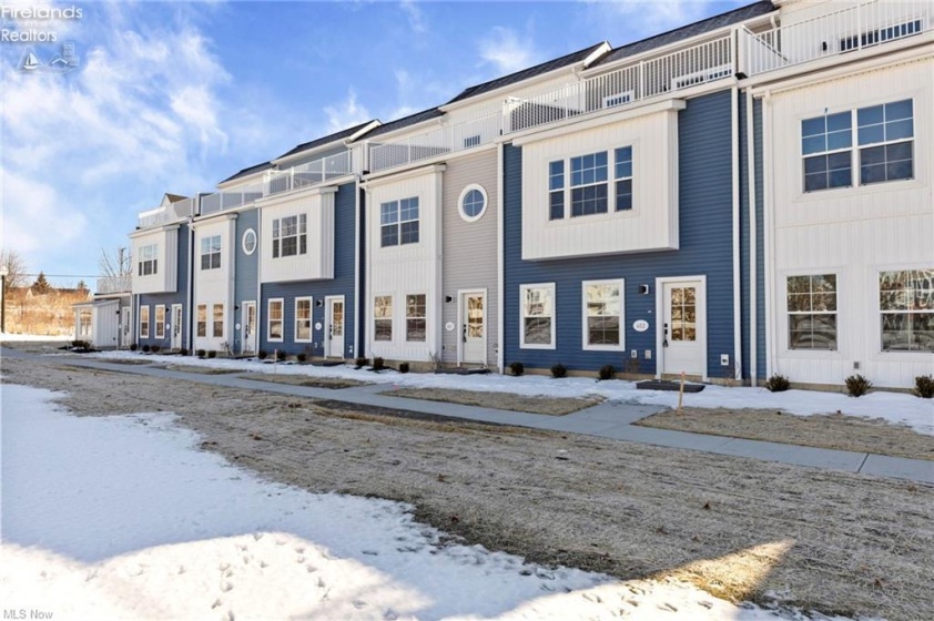 453 Harbor Lane, Lorain, 44052, 3 Bedrooms Bedrooms, ,4 BathroomsBathrooms,Residential,For Sale,Harbor,20261028