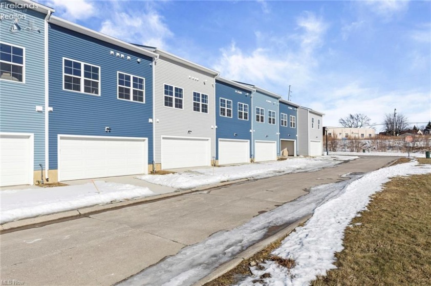 453 Harbor Lane, Lorain, 44052, 3 Bedrooms Bedrooms, ,4 BathroomsBathrooms,Residential,For Sale,Harbor,20261028