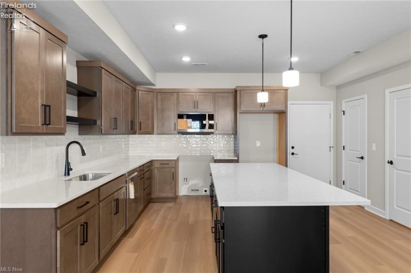 453 Harbor Lane, Lorain, 44052, 3 Bedrooms Bedrooms, ,4 BathroomsBathrooms,Residential,For Sale,Harbor,20261028