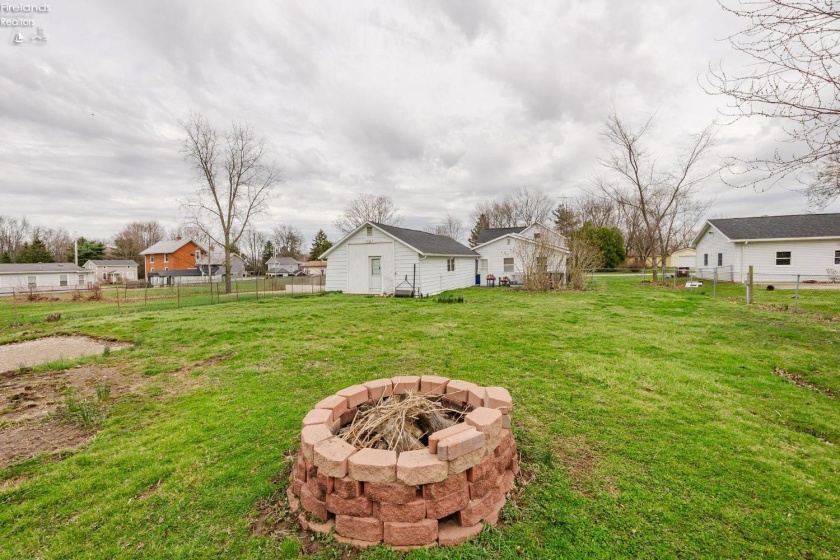 103 Catherine Street, Green Springs, 44836, 4 Bedrooms Bedrooms, ,2 BathroomsBathrooms,Residential,For Sale,Catherine,20261020