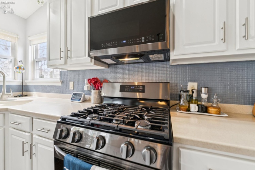 1235 Cherokee, Vermilion, 44089, 3 Bedrooms Bedrooms, ,3 BathroomsBathrooms,Residential,For Sale,Cherokee,20260846