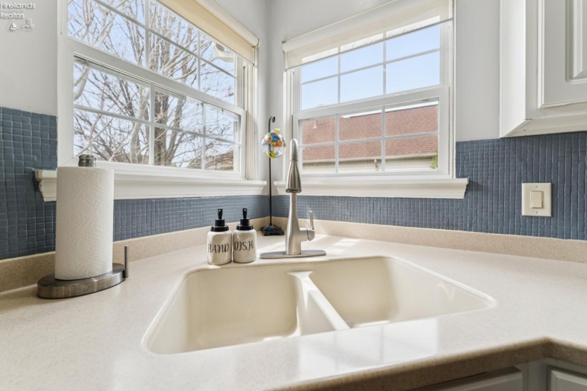 1235 Cherokee, Vermilion, 44089, 3 Bedrooms Bedrooms, ,3 BathroomsBathrooms,Residential,For Sale,Cherokee,20260846