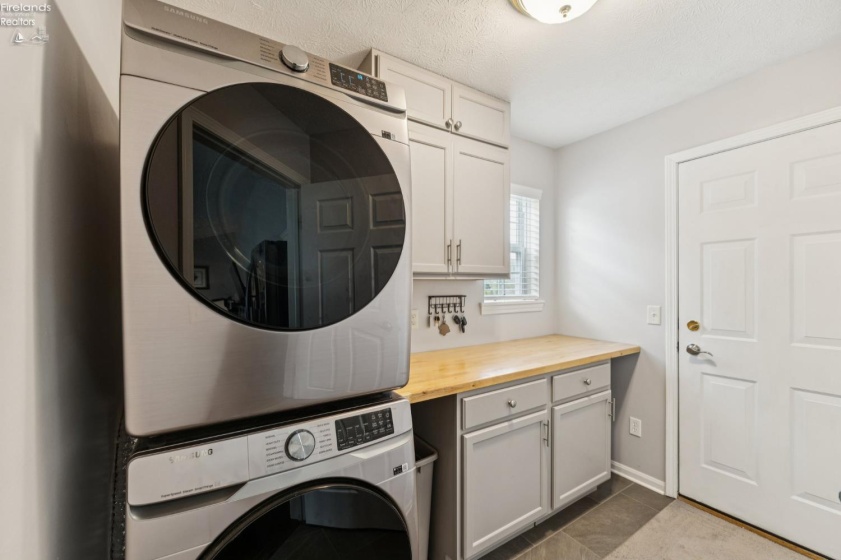 1235 Cherokee, Vermilion, 44089, 3 Bedrooms Bedrooms, ,3 BathroomsBathrooms,Residential,For Sale,Cherokee,20260846