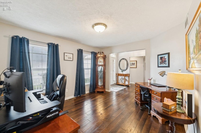 1235 Cherokee, Vermilion, 44089, 3 Bedrooms Bedrooms, ,3 BathroomsBathrooms,Residential,For Sale,Cherokee,20260846