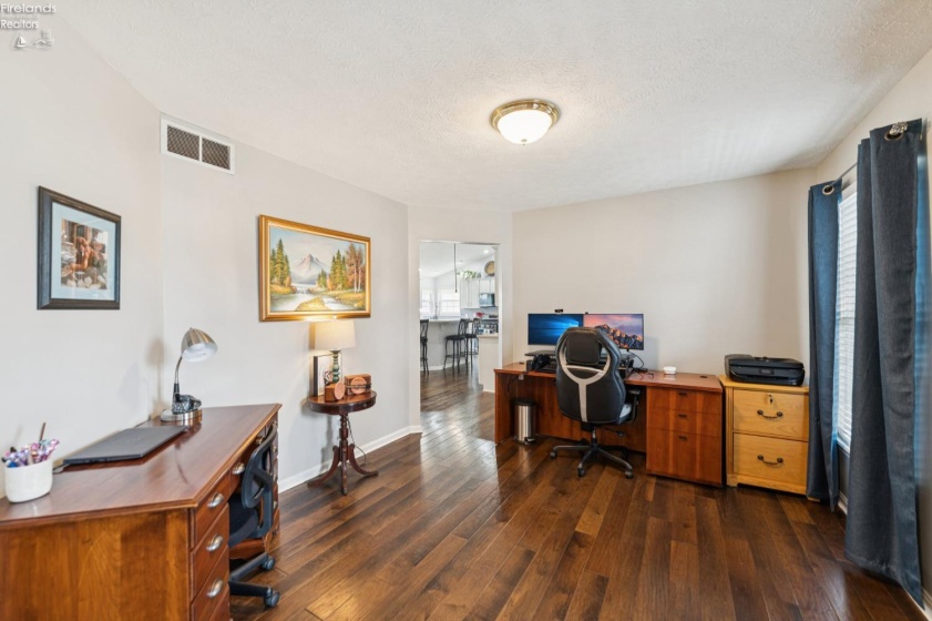 1235 Cherokee, Vermilion, 44089, 3 Bedrooms Bedrooms, ,3 BathroomsBathrooms,Residential,For Sale,Cherokee,20260846