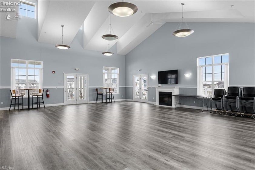 323 Arizona Avenue, Lorain, 44052, 2 Bedrooms Bedrooms, ,3 BathroomsBathrooms,Residential,For Sale,Arizona,20261030