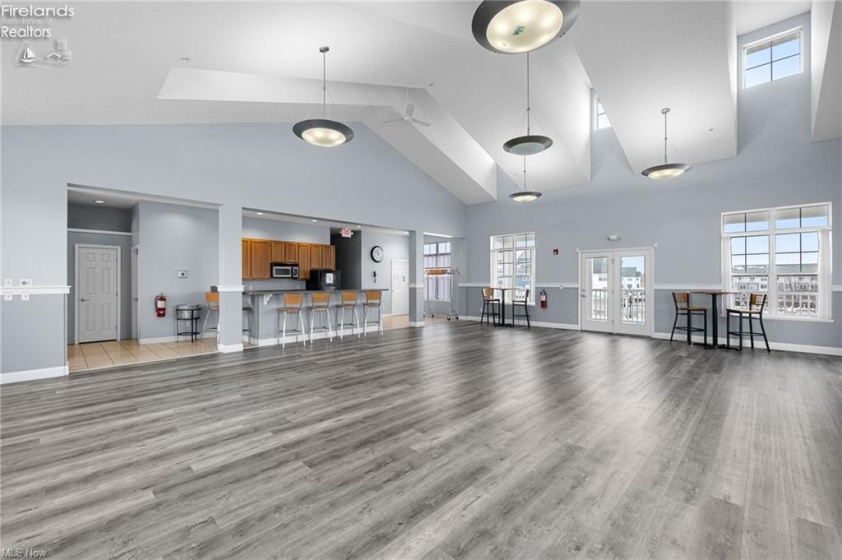 323 Arizona Avenue, Lorain, 44052, 2 Bedrooms Bedrooms, ,3 BathroomsBathrooms,Residential,For Sale,Arizona,20261030