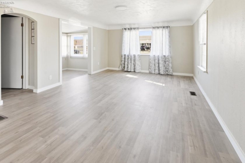 1041 North Street, Fremont, 43420, 3 Bedrooms Bedrooms, ,2 BathroomsBathrooms,Residential,For Sale,North,20260853