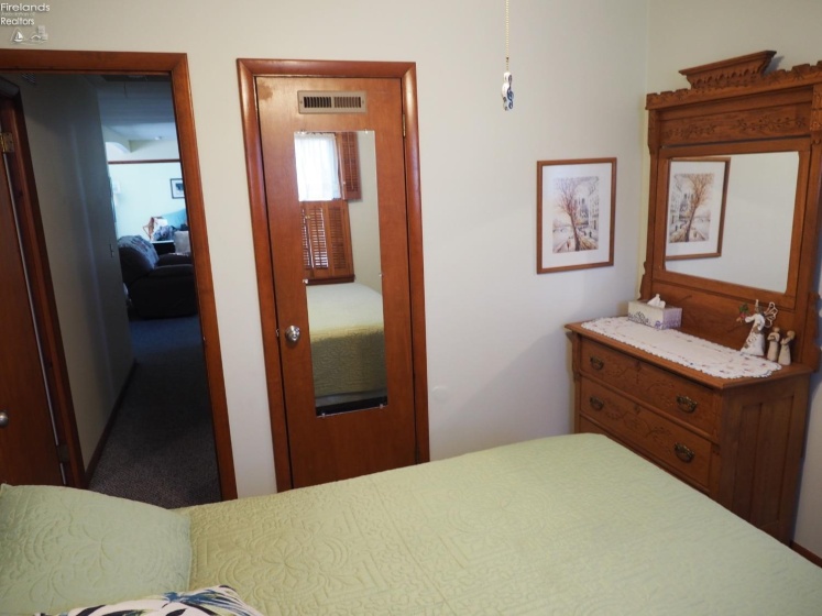 541 Oak Avenue, Lakeside, 43440, 3 Bedrooms Bedrooms, ,3 BathroomsBathrooms,Residential,For Sale,Oak,20261039