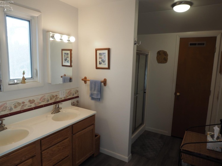 541 Oak Avenue, Lakeside, 43440, 3 Bedrooms Bedrooms, ,3 BathroomsBathrooms,Residential,For Sale,Oak,20261039