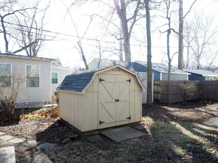 541 Oak Avenue, Lakeside, 43440, 3 Bedrooms Bedrooms, ,3 BathroomsBathrooms,Residential,For Sale,Oak,20261039