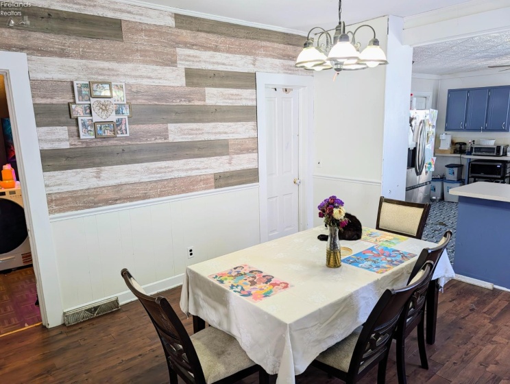 519 NEIL Street, Sandusky, 44870, 3 Bedrooms Bedrooms, ,2 BathroomsBathrooms,Residential,For Sale,NEIL,20260992