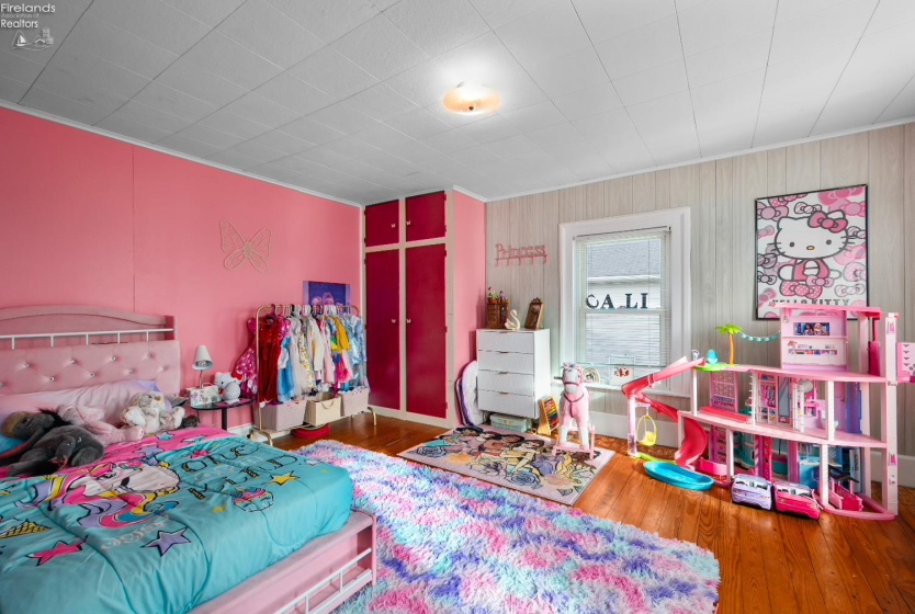 266 Southwest Street, Bellevue, 44811, 4 Bedrooms Bedrooms, ,2 BathroomsBathrooms,Residential,For Sale,Southwest,20261012