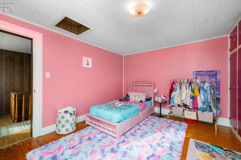 266 Southwest Street, Bellevue, 44811, 4 Bedrooms Bedrooms, ,2 BathroomsBathrooms,Residential,For Sale,Southwest,20261012