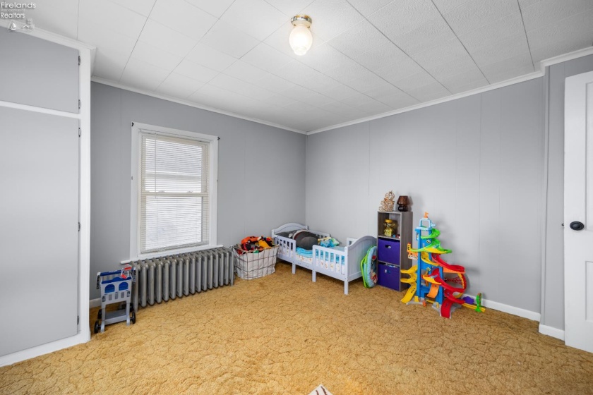 266 Southwest Street, Bellevue, 44811, 4 Bedrooms Bedrooms, ,2 BathroomsBathrooms,Residential,For Sale,Southwest,20261012