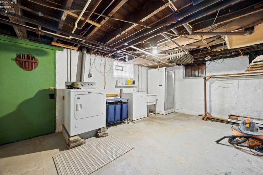 266 Southwest Street, Bellevue, 44811, 4 Bedrooms Bedrooms, ,2 BathroomsBathrooms,Residential,For Sale,Southwest,20261012