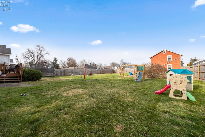 266 Southwest Street, Bellevue, 44811, 4 Bedrooms Bedrooms, ,2 BathroomsBathrooms,Residential,For Sale,Southwest,20261012