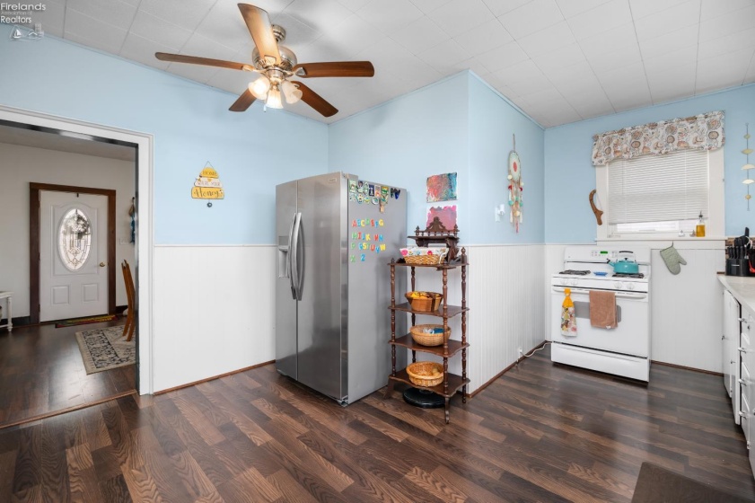 266 Southwest Street, Bellevue, 44811, 4 Bedrooms Bedrooms, ,2 BathroomsBathrooms,Residential,For Sale,Southwest,20261012