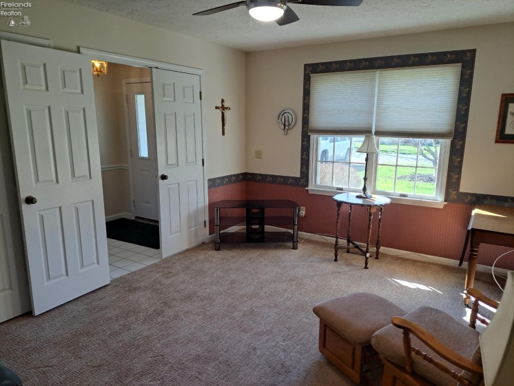 102 Cottage Grove Drive, Fremont, 43420, 3 Bedrooms Bedrooms, ,2 BathroomsBathrooms,Residential,For Sale,Cottage Grove,20260807