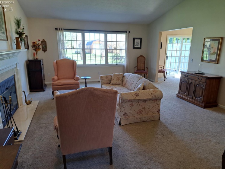 102 Cottage Grove Drive, Fremont, 43420, 3 Bedrooms Bedrooms, ,2 BathroomsBathrooms,Residential,For Sale,Cottage Grove,20260807