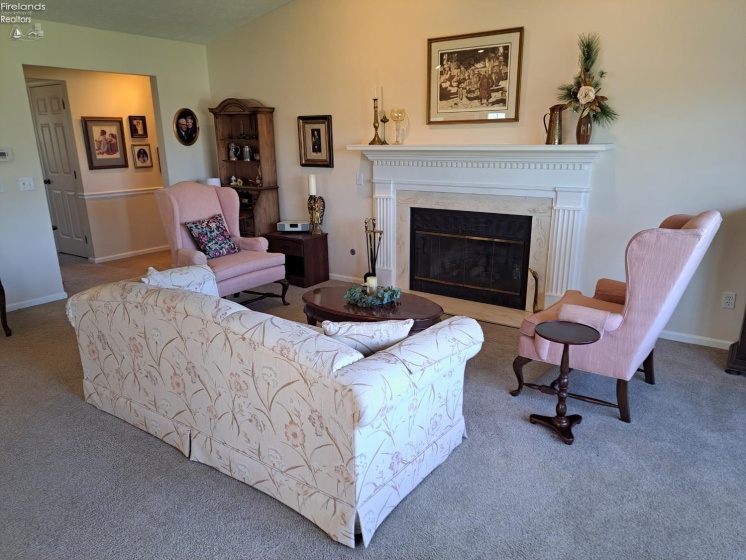 102 Cottage Grove Drive, Fremont, 43420, 3 Bedrooms Bedrooms, ,2 BathroomsBathrooms,Residential,For Sale,Cottage Grove,20260807