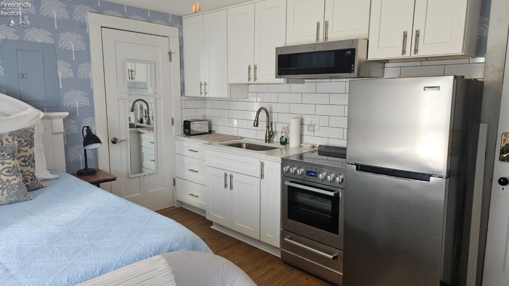 162 Walnut Avenue, Lakeside, 43440, ,1 BathroomBathrooms,Residential,For Sale,Walnut,20261033