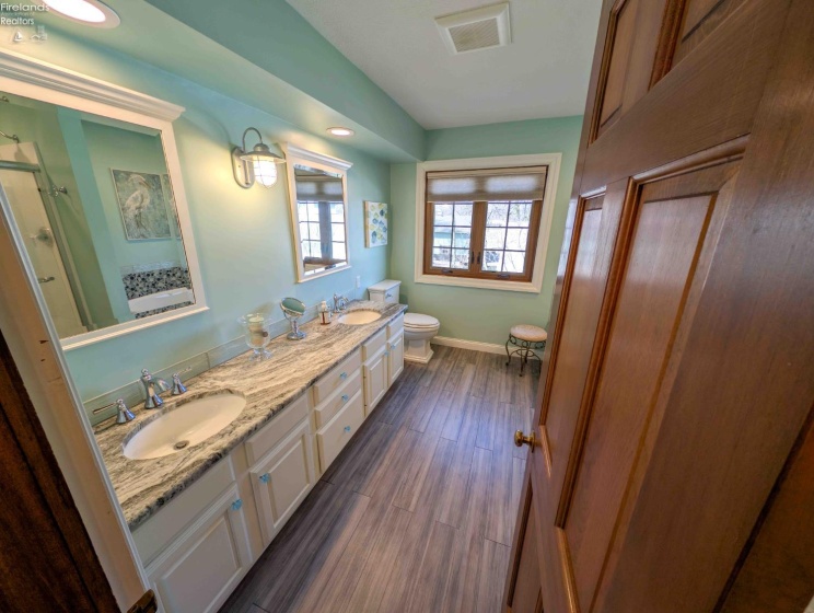 5078 Water Street, Port Clinton, 43452, 5 Bedrooms Bedrooms, ,3 BathroomsBathrooms,Residential,For Sale,Water,20260688