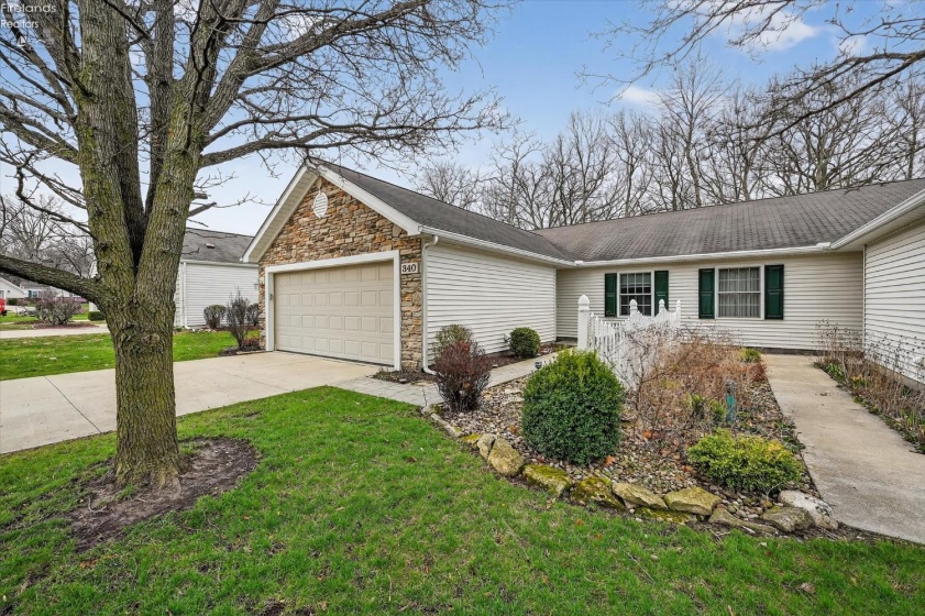 340 Lighthouse Oval, Marblehead, 43440, 2 Bedrooms Bedrooms, ,2 BathroomsBathrooms,Residential,For Sale,Lighthouse Oval,20261037