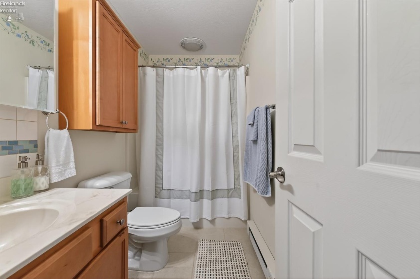 340 Lighthouse Oval, Marblehead, 43440, 2 Bedrooms Bedrooms, ,2 BathroomsBathrooms,Residential,For Sale,Lighthouse Oval,20261037