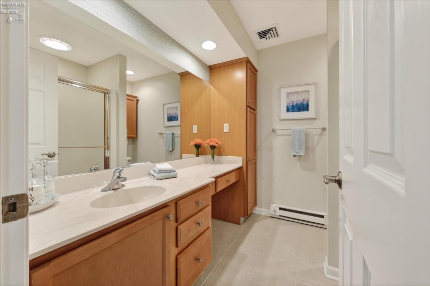 340 Lighthouse Oval, Marblehead, 43440, 2 Bedrooms Bedrooms, ,2 BathroomsBathrooms,Residential,For Sale,Lighthouse Oval,20261037