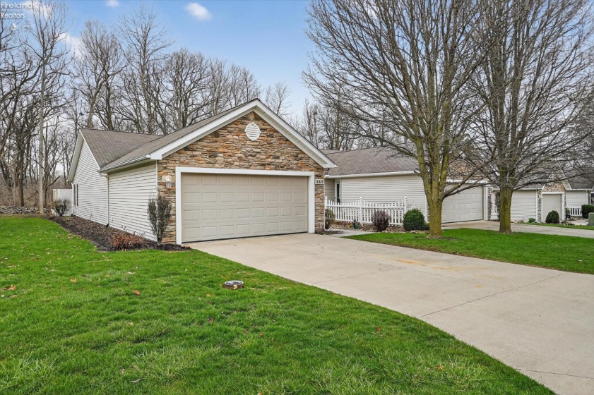 340 Lighthouse Oval, Marblehead, 43440, 2 Bedrooms Bedrooms, ,2 BathroomsBathrooms,Residential,For Sale,Lighthouse Oval,20261037