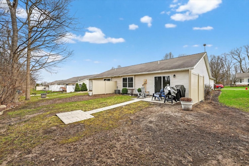 340 Lighthouse Oval, Marblehead, 43440, 2 Bedrooms Bedrooms, ,2 BathroomsBathrooms,Residential,For Sale,Lighthouse Oval,20261037