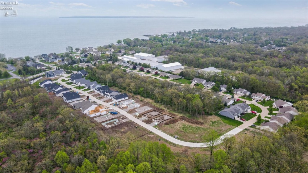 340 Lighthouse Oval, Marblehead, 43440, 2 Bedrooms Bedrooms, ,2 BathroomsBathrooms,Residential,For Sale,Lighthouse Oval,20261037