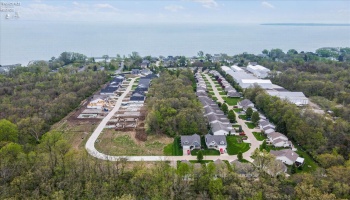 340 Lighthouse Oval, Marblehead, 43440, 2 Bedrooms Bedrooms, ,2 BathroomsBathrooms,Residential,For Sale,Lighthouse Oval,20261037