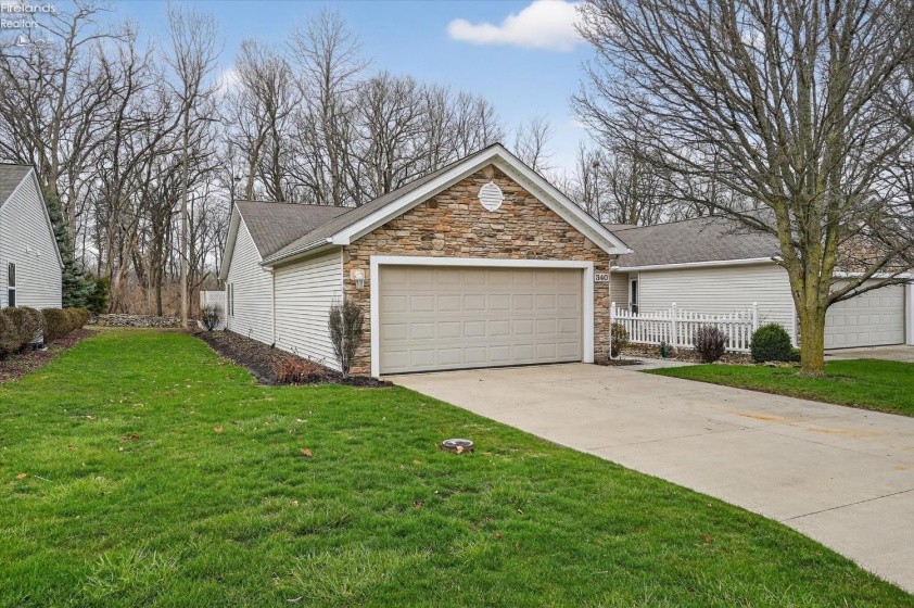 340 Lighthouse Oval, Marblehead, 43440, 2 Bedrooms Bedrooms, ,2 BathroomsBathrooms,Residential,For Sale,Lighthouse Oval,20261037