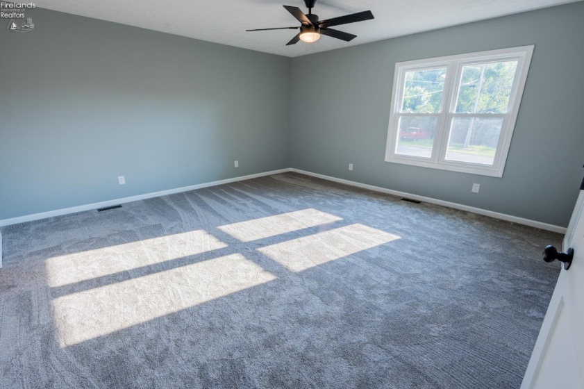 1007 Overlook Drive, Willard, 44890, 4 Bedrooms Bedrooms, ,2 BathroomsBathrooms,Residential,For Sale,Overlook,20261042