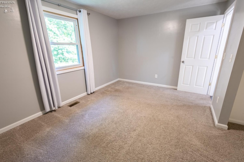 1007 Overlook Drive, Willard, 44890, 4 Bedrooms Bedrooms, ,2 BathroomsBathrooms,Residential,For Sale,Overlook,20261042