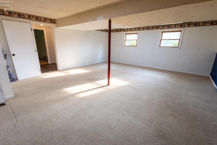 1007 Overlook Drive, Willard, 44890, 4 Bedrooms Bedrooms, ,2 BathroomsBathrooms,Residential,For Sale,Overlook,20261042