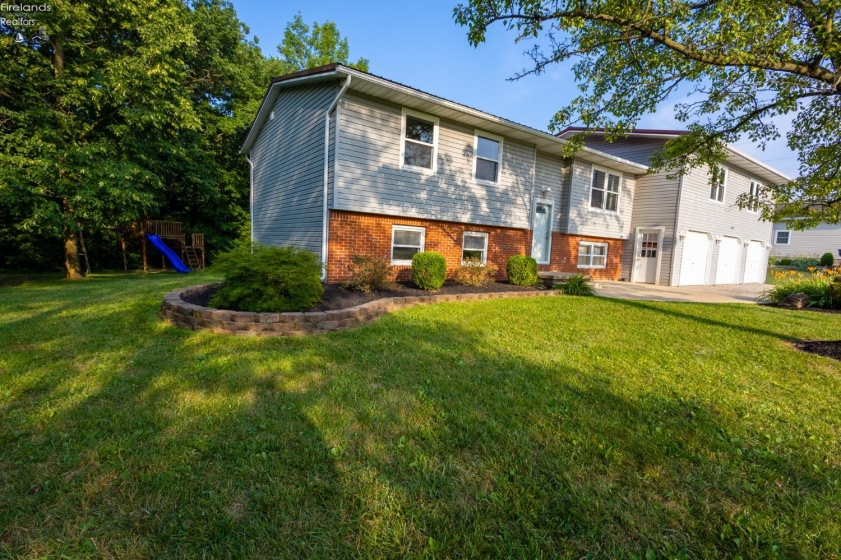 1007 Overlook Drive, Willard, 44890, 4 Bedrooms Bedrooms, ,2 BathroomsBathrooms,Residential,For Sale,Overlook,20261042