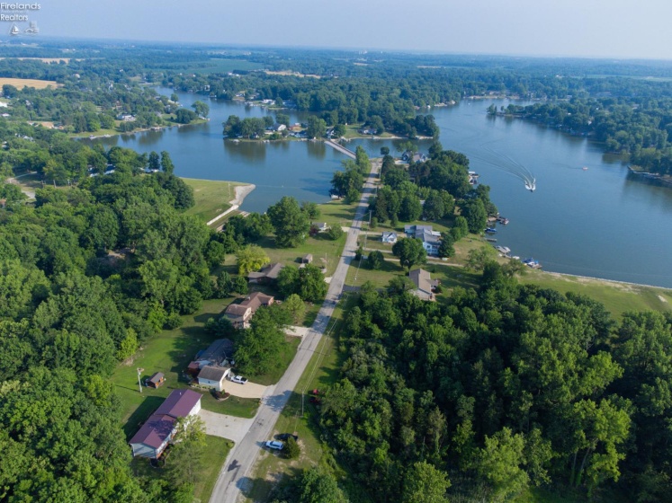 1007 Overlook Drive, Willard, 44890, 4 Bedrooms Bedrooms, ,2 BathroomsBathrooms,Residential,For Sale,Overlook,20261042