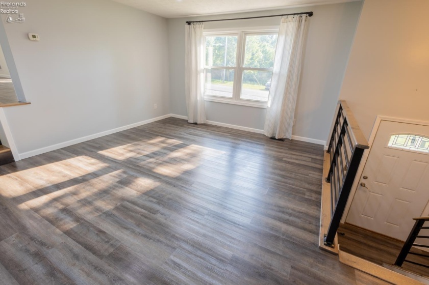 1007 Overlook Drive, Willard, 44890, 4 Bedrooms Bedrooms, ,2 BathroomsBathrooms,Residential,For Sale,Overlook,20261042