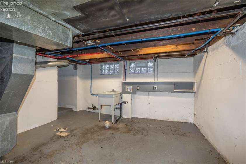 2349 Kelly Place, Lorain, 44052, 3 Bedrooms Bedrooms, ,1 BathroomBathrooms,Residential,For Sale,Kelly,20261052