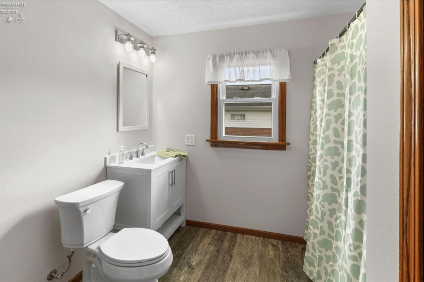 758 Barker Road, Fremont, 43420, 3 Bedrooms Bedrooms, ,2 BathroomsBathrooms,Residential,For Sale,Barker,20261041