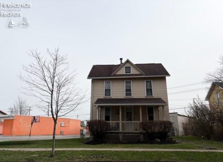 376 E Perry St, Tiffin, 44883, 4 Bedrooms Bedrooms, ,2 BathroomsBathrooms,Residential,For Sale,E Perry St,20260869