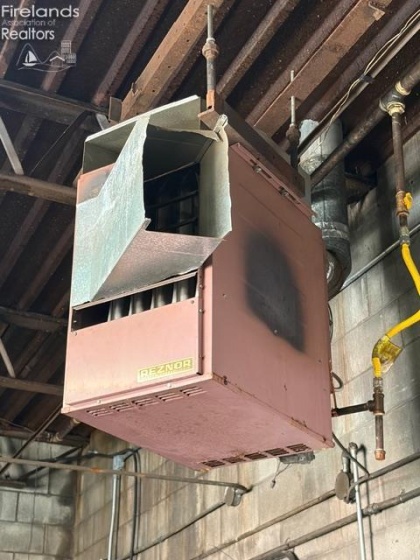 376 E Perry St, Tiffin, 44883, 4 Bedrooms Bedrooms, ,2 BathroomsBathrooms,Residential,For Sale,E Perry St,20260869